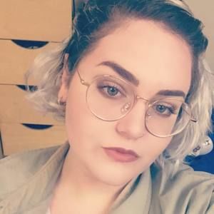 Meet your Posher, Leigh